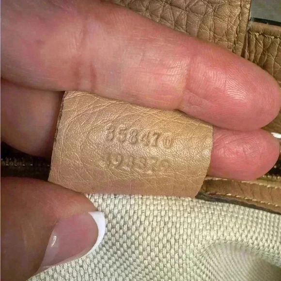 Gucci Vintage Medium Floral Camvas Pink/Beige Leather Tote Bag. - Picture 8 of 15